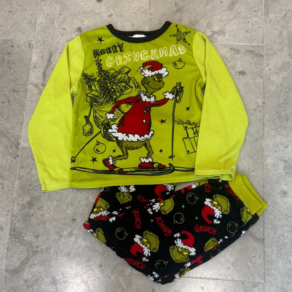 Grinch Christmas pajama set